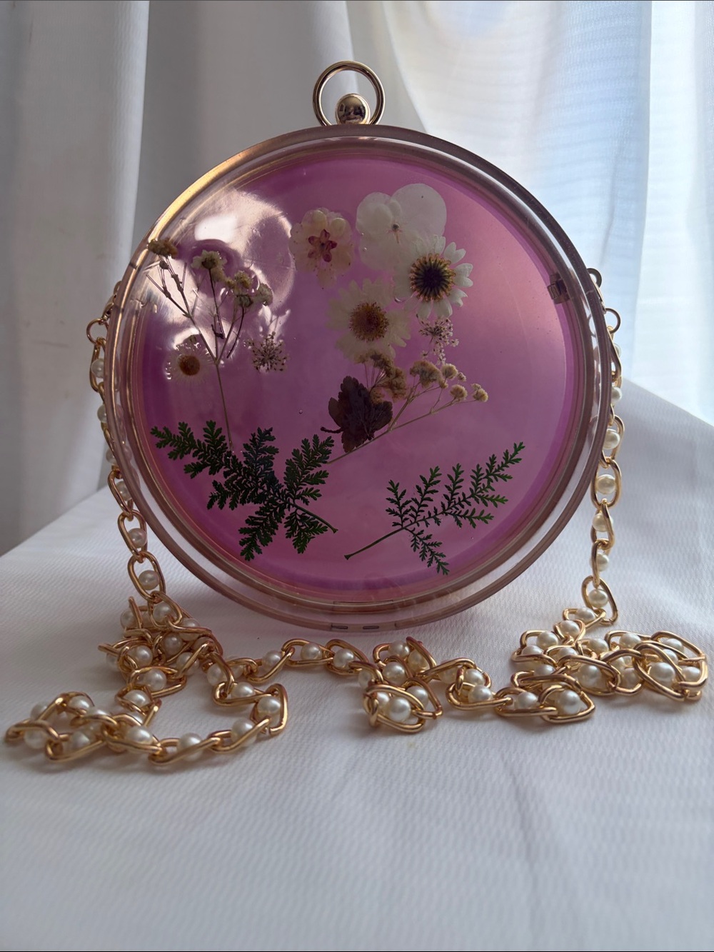Handmade Resin Floral Purse!
8” Round
